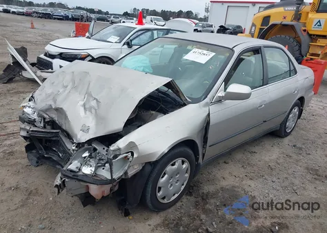 1999 Honda Accord Lx z USA, uszkodzony, nr VIN 1HGCG5646XA147476